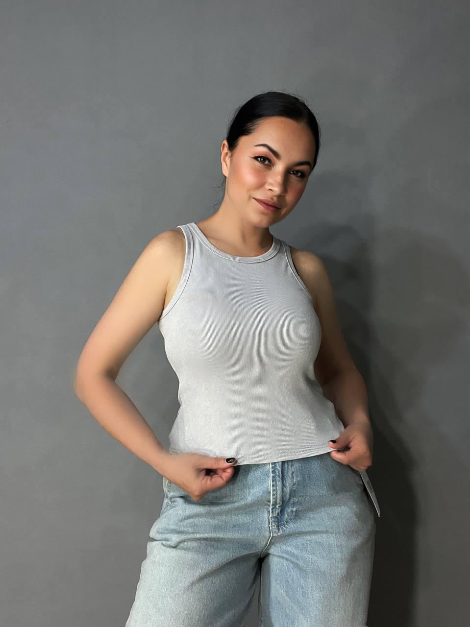 Женская майка AN 2733 в рубчик с порезанными швами OS Бежевый (26794580) - фото 8 Женская майка AN 2733 в рубчик с порезанными швами OS Бежевый (26794580) - фото 8