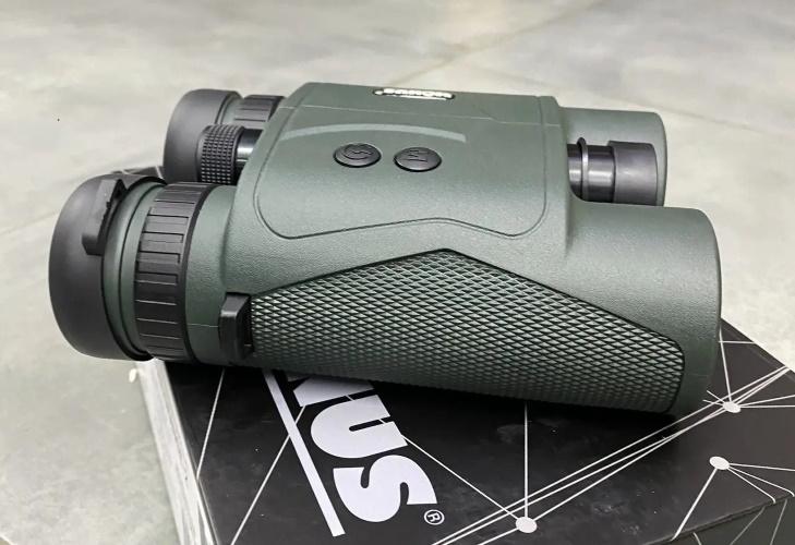 Бинокль Konus KONUSRANGE-2 с лазерным дальномером 10x42 1200 м (241967_militar5) - фото 2 Бинокль Konus KONUSRANGE-2 с лазерным дальномером 10x42 1200 м (241967_militar5) - фото 2