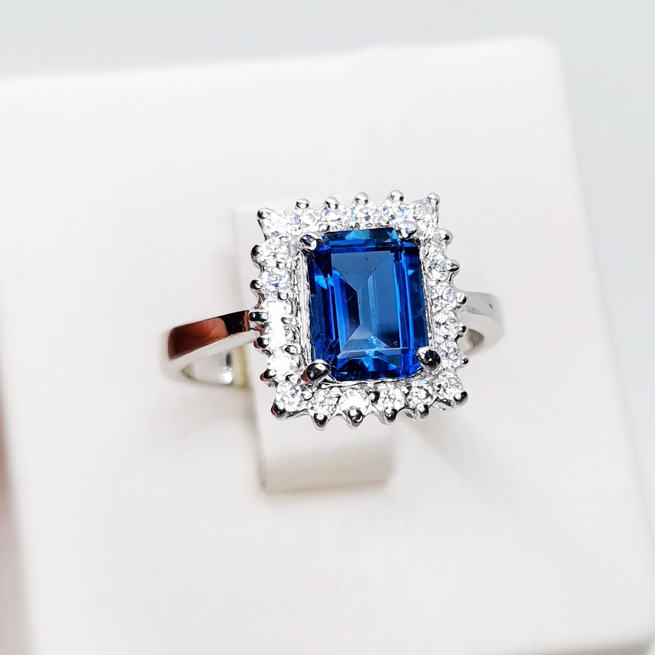 Кольцо серебряное с лондон топазом и кубическим цирконием р. 17 3,68 г (1534577390)