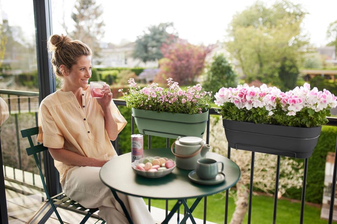 Вазон Elho Vibia Campana 50 см Антрацит (A-028919) - фото 8 Вазон Elho Vibia Campana 50 см Антрацит (A-028919) - фото 8