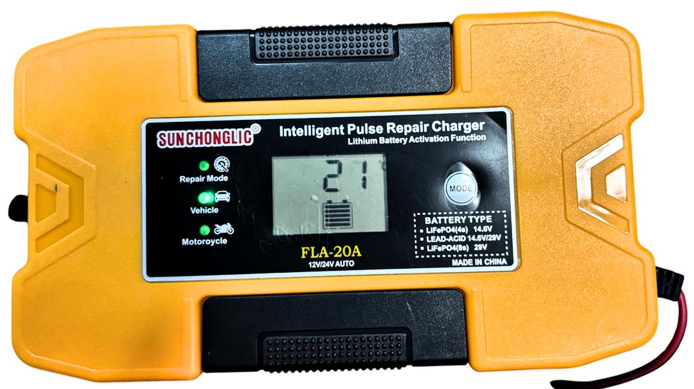 Зарядний пристрій для всіх типів акумуляторів + LiFePo4 літій залізо фосфатних Sunchonglic 20 A