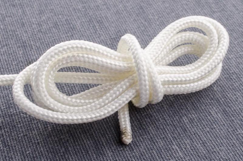 Шнур 4 мм 1 м (3690)