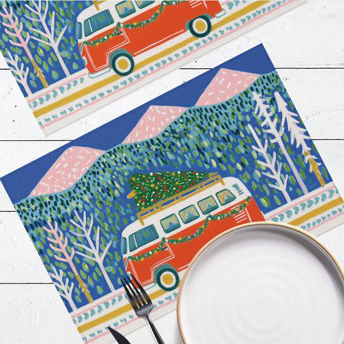 Салфетка тканевая сервировочная Presentville под тарелку Автобус с елкой 40х27 см 2 шт. (SRVS_R_26NY009)