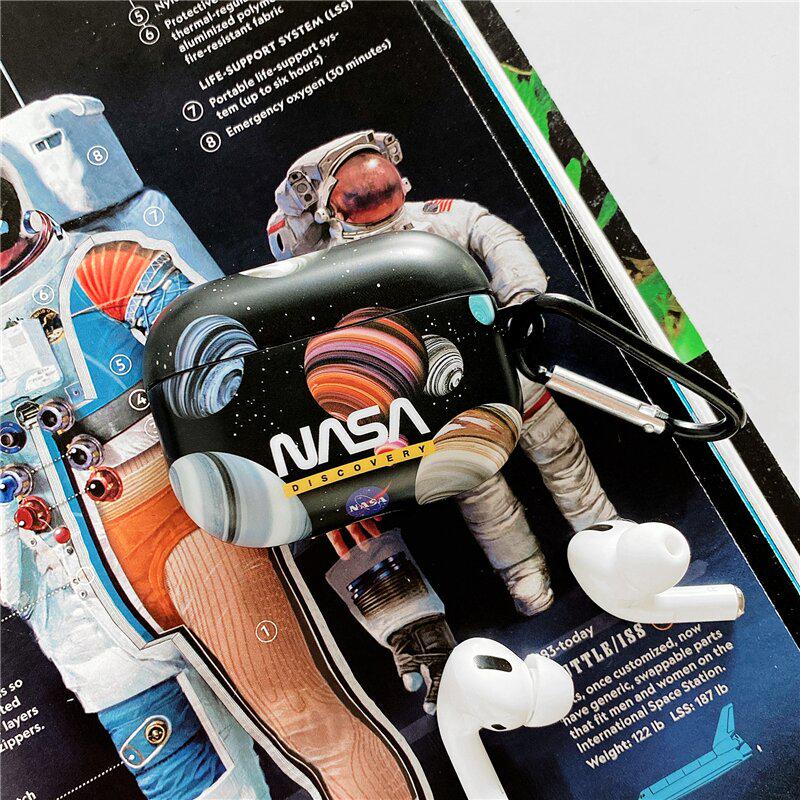 Чехол для Apple Airpods Pro NASA Планеты Черный