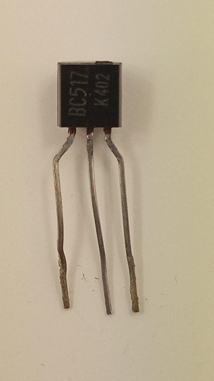 Транзистор BC517 npn Darlington 30V/1.2A (29024) Транзистор BC517 npn Darlington 30V/1.2A (29024)