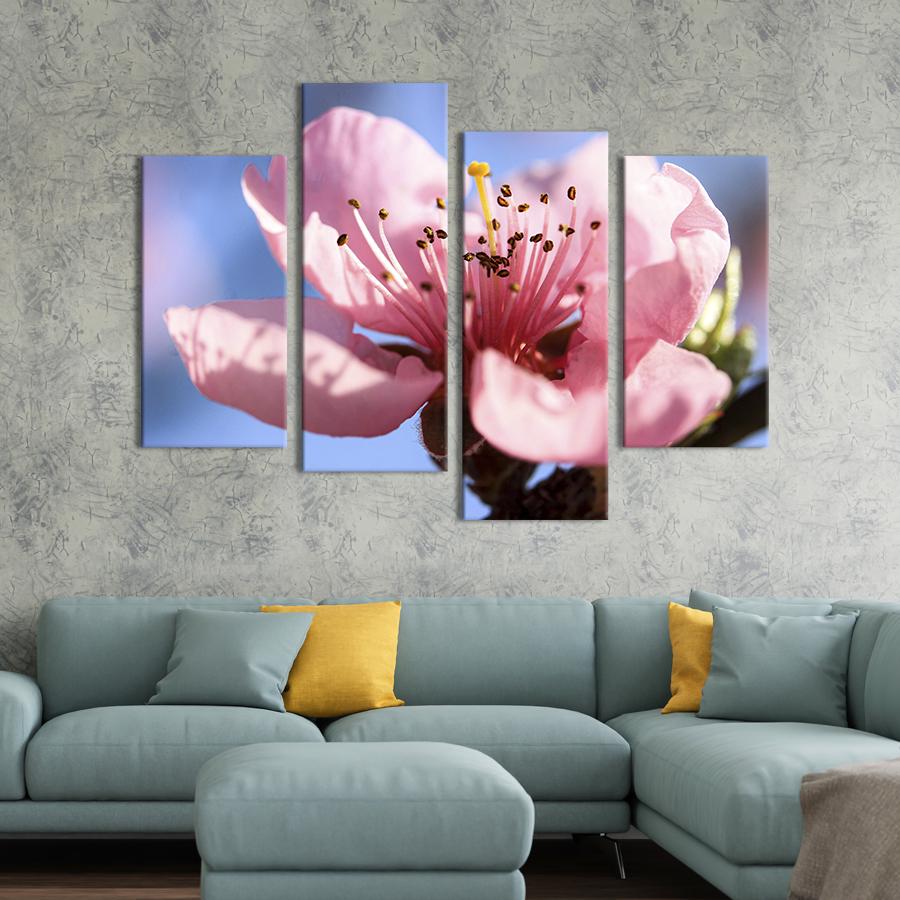 Картина на холсте Хрупкий цветок персика 129x90 см (841-42)