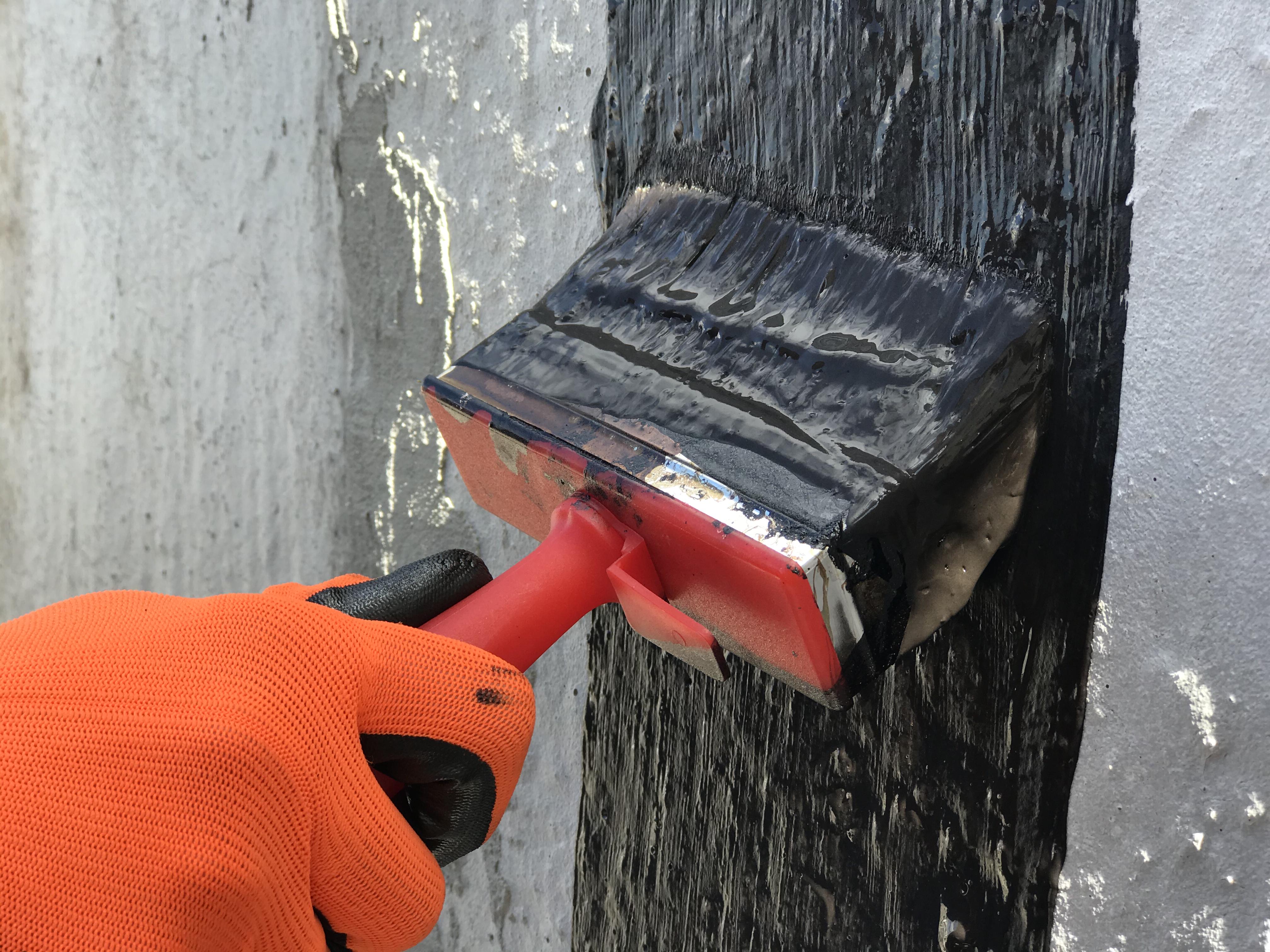 Мастика Izoplast Mega-Tex битумная для гидроизоляци и приклеивания теплоизоляционных плит на растворителе (7700771) - фото 2 Мастика Izoplast Mega-Tex битумная для гидроизоляци и приклеивания теплоизоляционных плит на растворителе (7700771) - фото 2