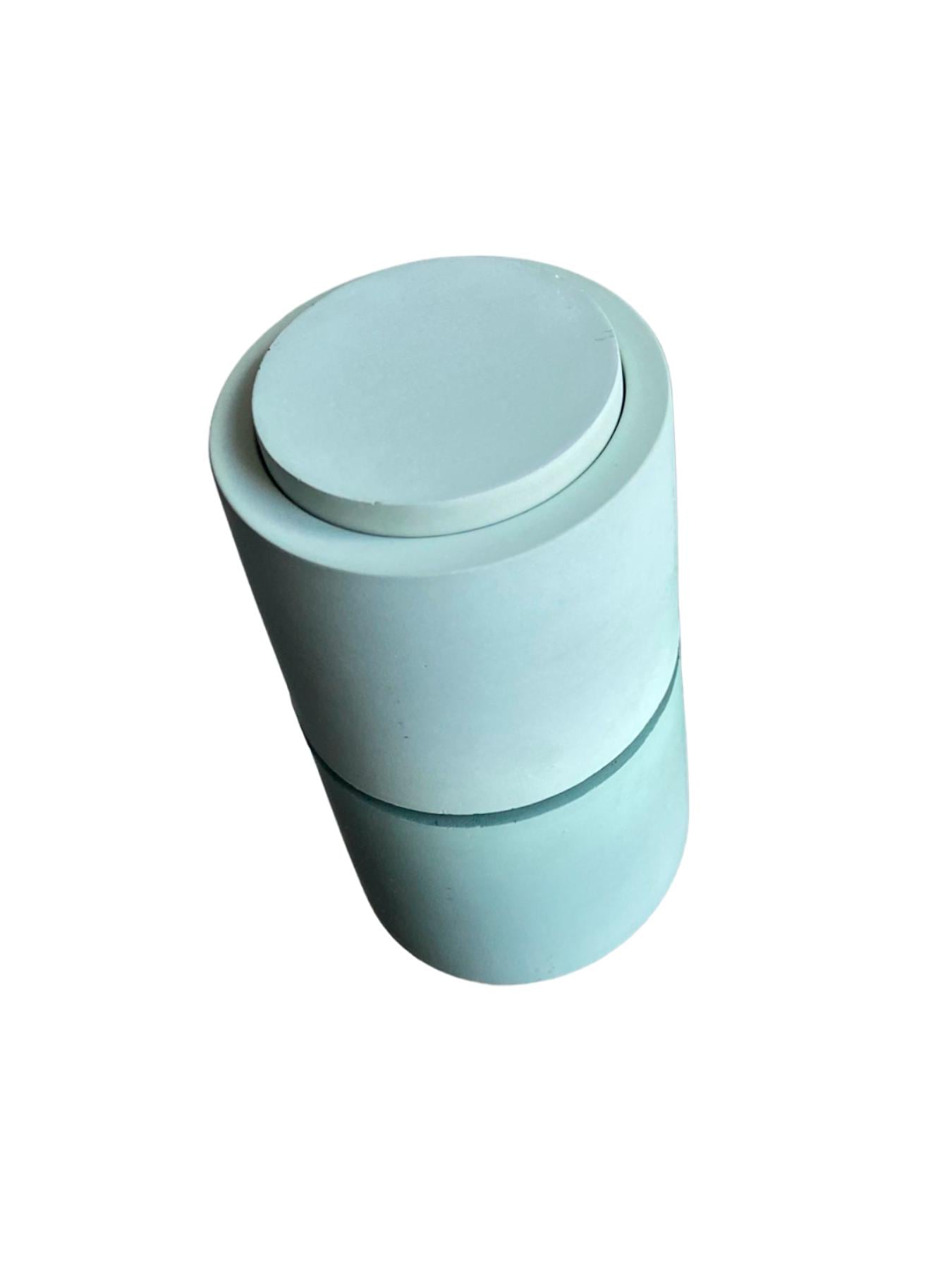 Бетонная емкость для свечей с крышкой 8х6,5 см Светло-зеленый (11779808)