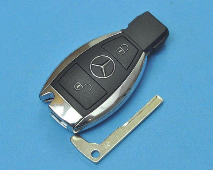 Корпус смарт ключа Mercedes 2 кнопки з відсіком для батарейок
