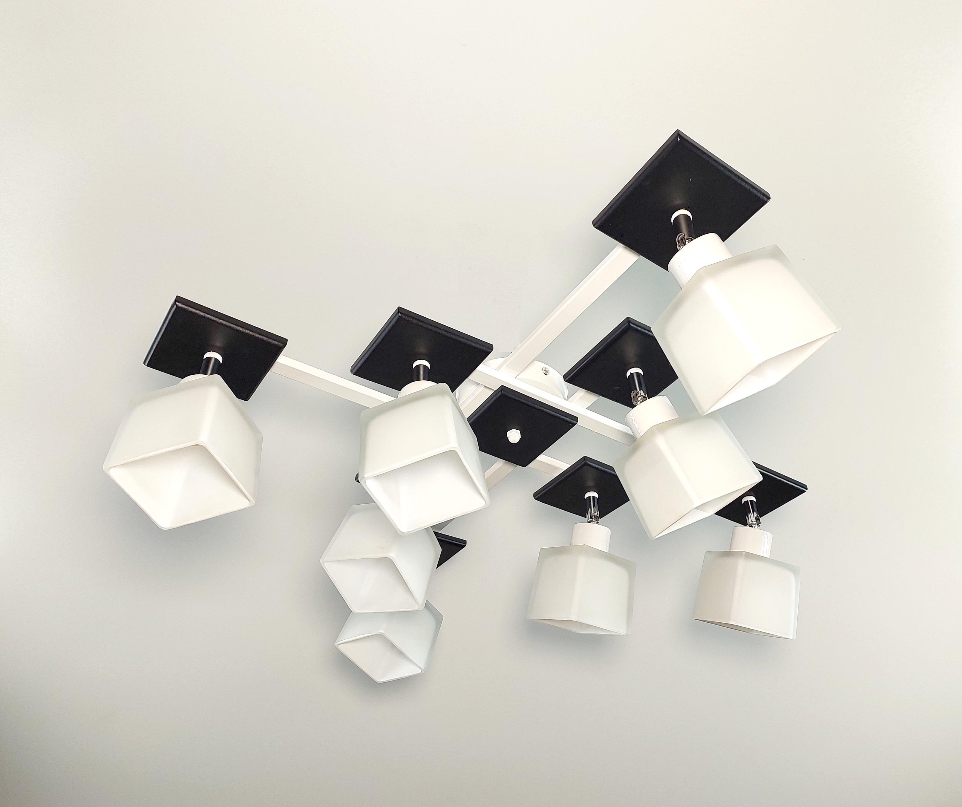 Люстра потолочная Оскар/8 на 8 поворотных плафонов Белый/Черный