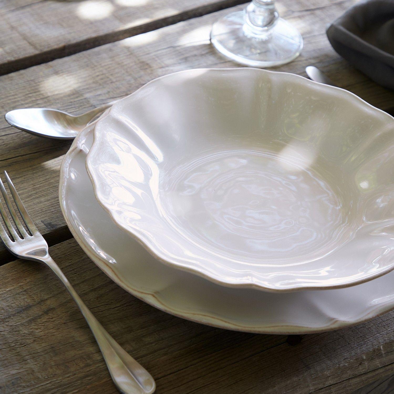 Тарілка для пасти Costa Nova Alentejo 24 см White (560673993012) - фото 3 Тарілка для пасти Costa Nova Alentejo 24 см White (560673993012) - фото 3