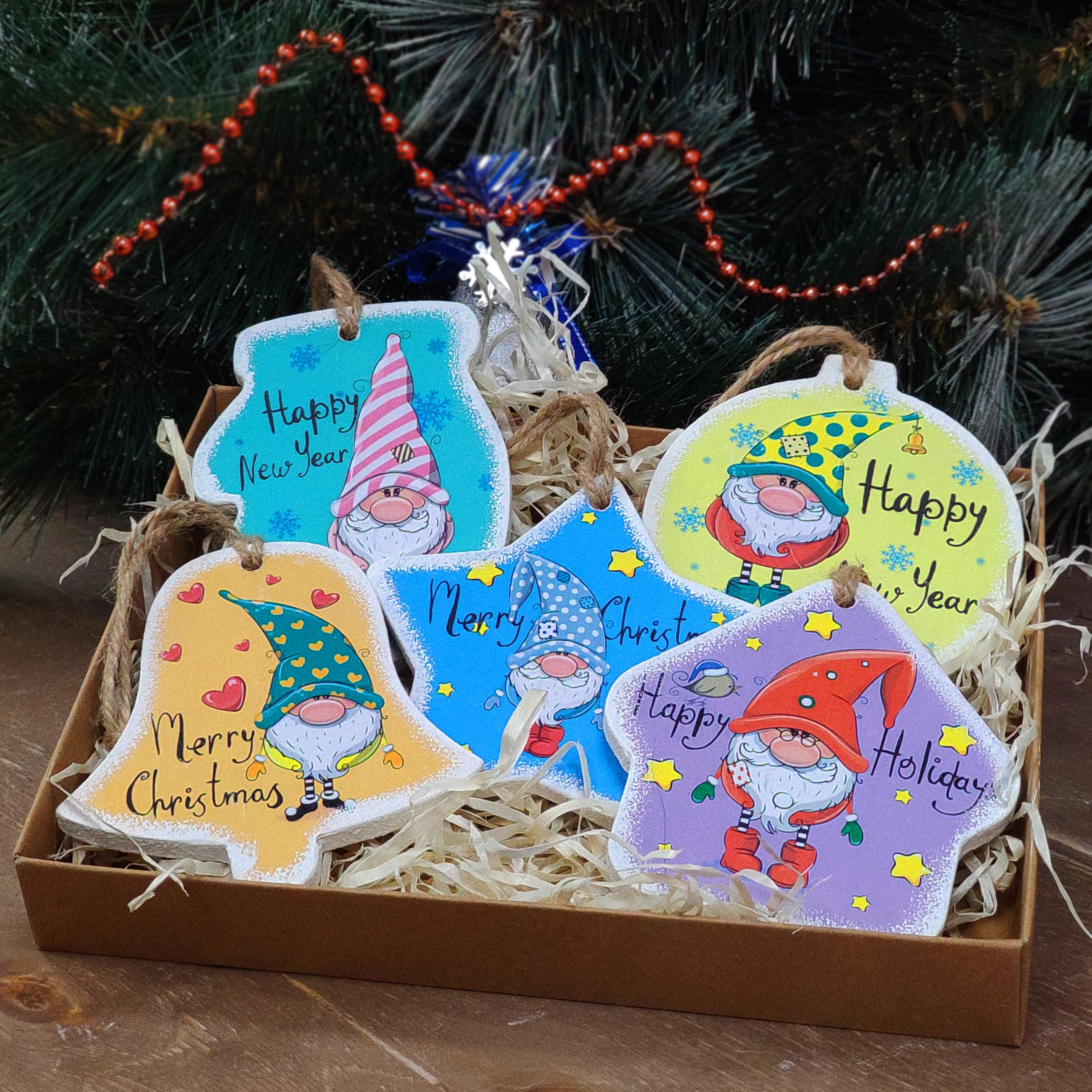 Новогодние игрушки из дерева GrayCat Гномы 5 шт. 9 см.