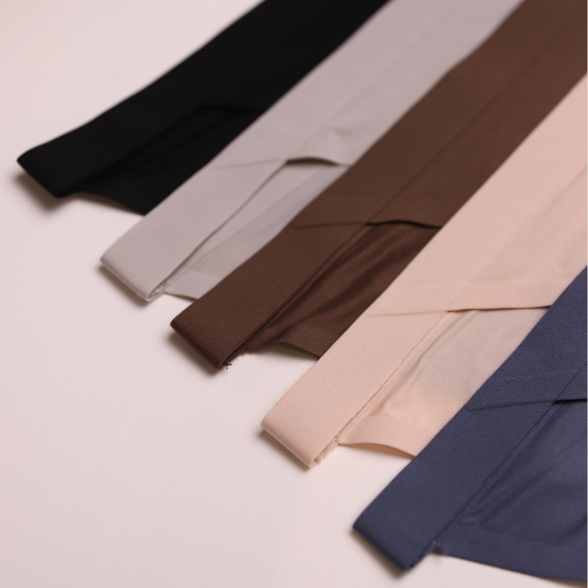 Труси слипи безшовні 5 шт. Різнокольорові (2829303049) - фото 8 Труси слипи безшовні 5 шт. Різнокольорові (2829303049) - фото 8