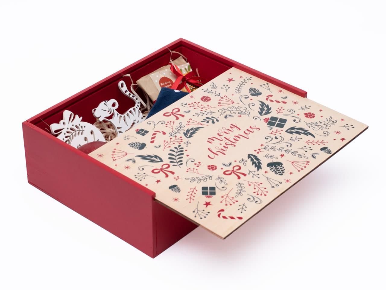 Подарункова коробка Зробив Тато Merry Christmas фарбована (BOX2202) - фото 3 Подарункова коробка Зробив Тато Merry Christmas фарбована (BOX2202) - фото 3