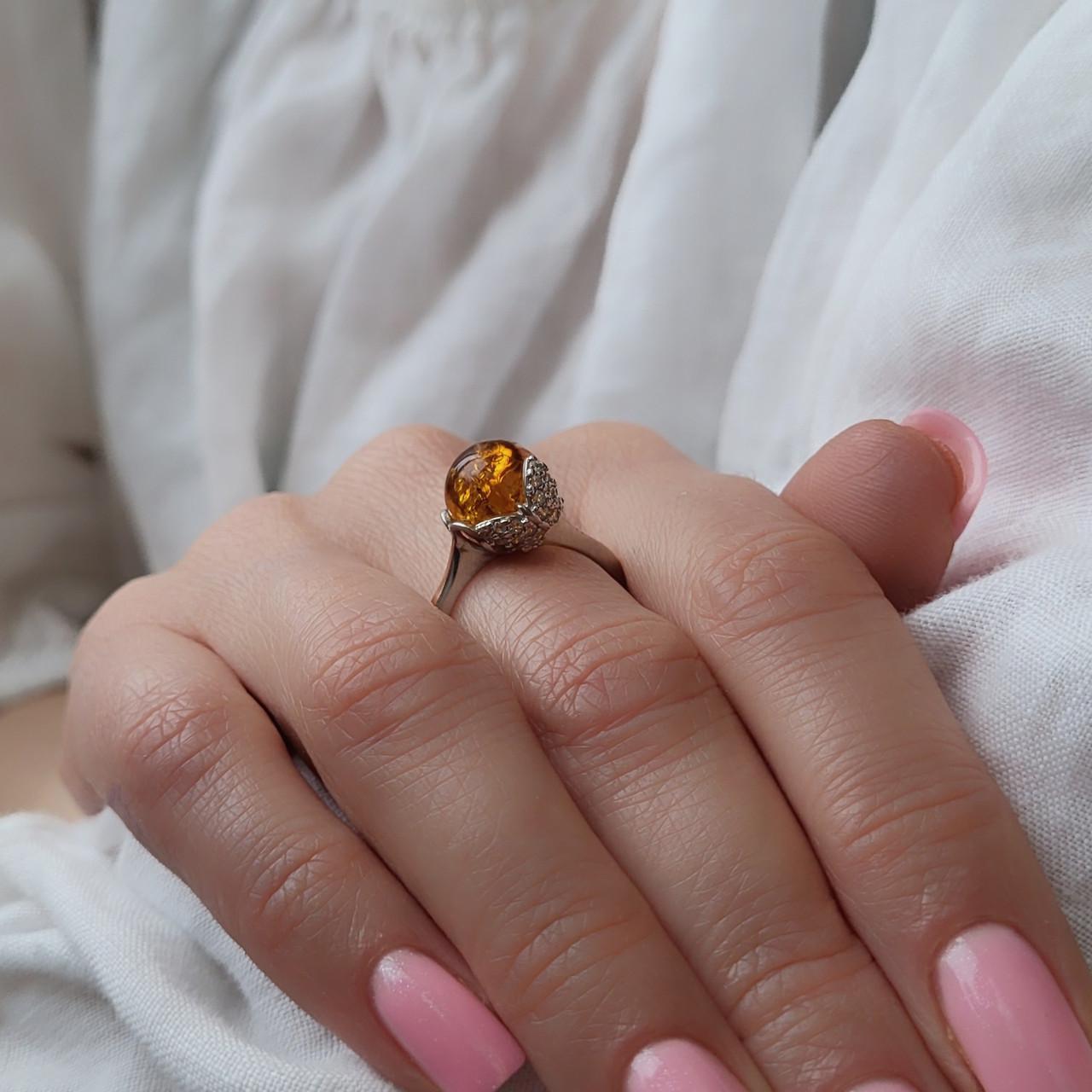 Каблучка кулька із бурштином із золотою пластиною срібло 925 проби родоване 3,19 г р. 17 (463к) - фото 3 Каблучка кулька із бурштином із золотою пластиною срібло 925 проби родоване 3,19 г р. 17 (463к) - фото 3