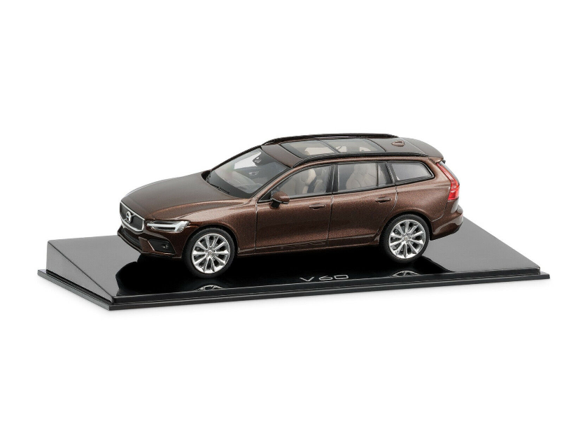 Модель автомобиля 1:43 Volvo V60 II Maple Brown (32220751)