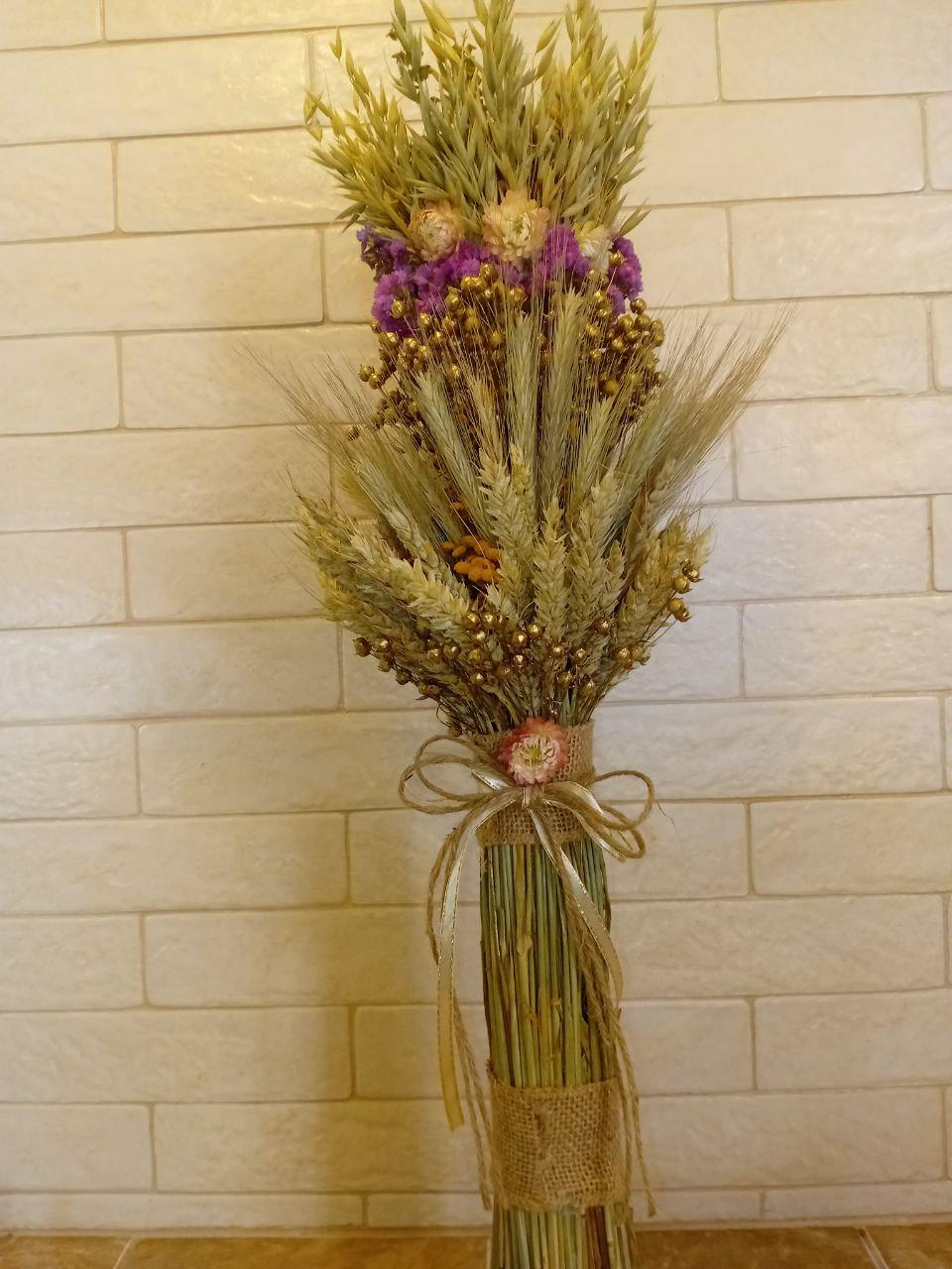 Дидух рождественский из колосьев пшеницы/льна и овса 60-65 см на трех ножках с желтой лентой