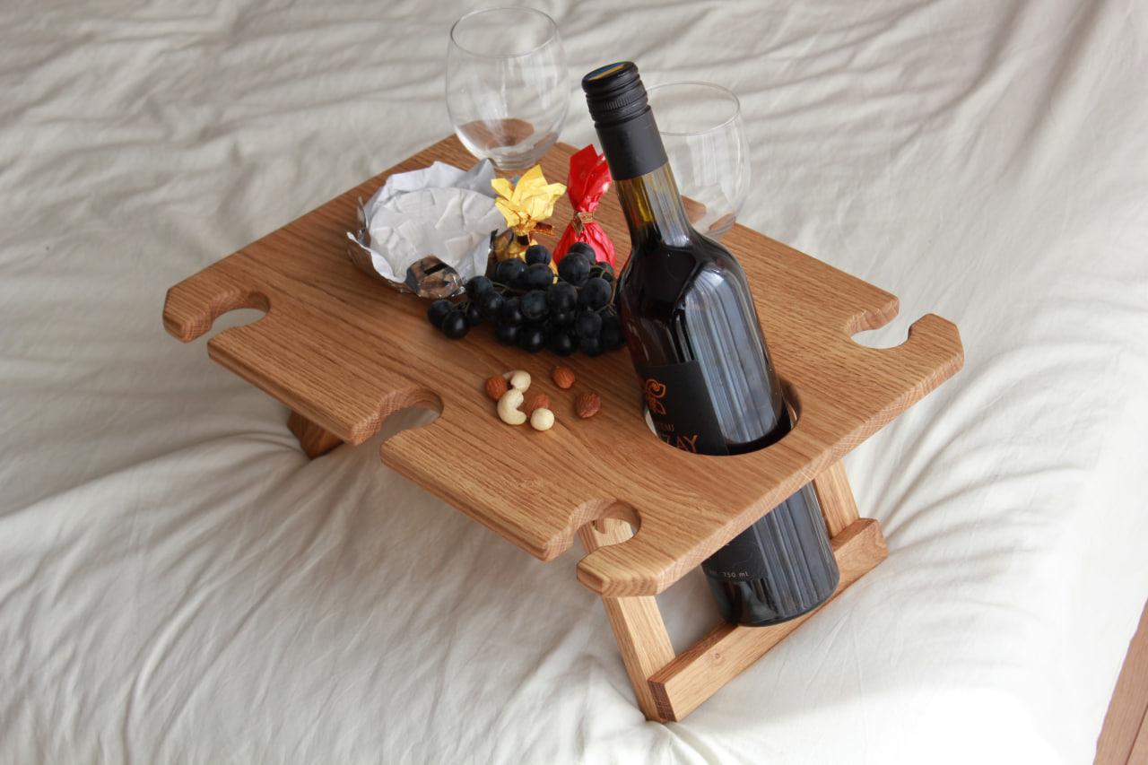 Столик винний Кемпінг з дуба під 6 бокалів для подачі фруктів/закусок/сиру 40х30х17 см (WDT-3.2) - фото 7 Столик винний Кемпінг з дуба під 6 бокалів для подачі фруктів/закусок/сиру 40х30х17 см (WDT-3.2) - фото 7