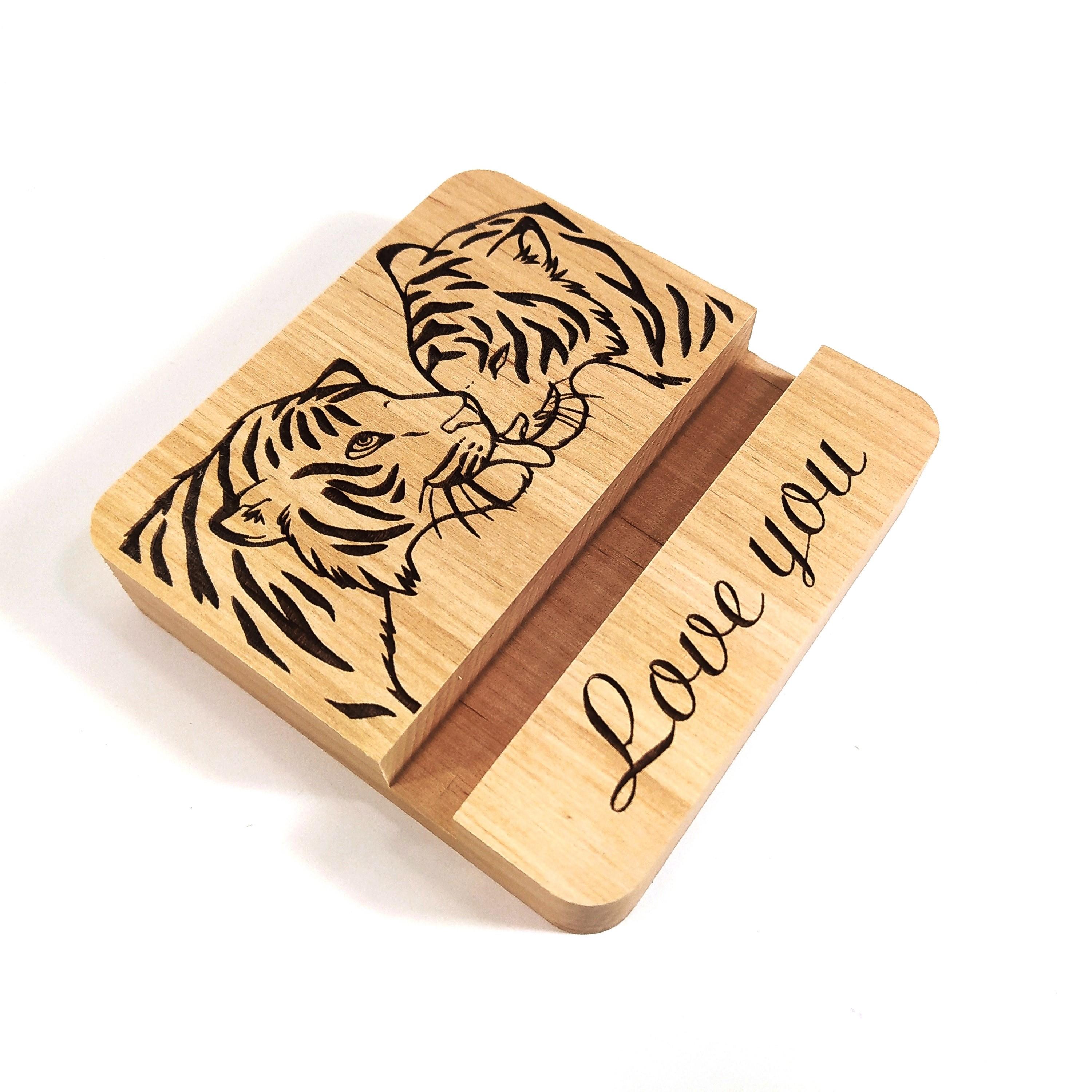 Подставка для смартфона Майстерня містера Томаса Пара тигров 10х10 см - фото 3 Подставка для смартфона Майстерня містера Томаса Пара тигров 10х10 см - фото 3