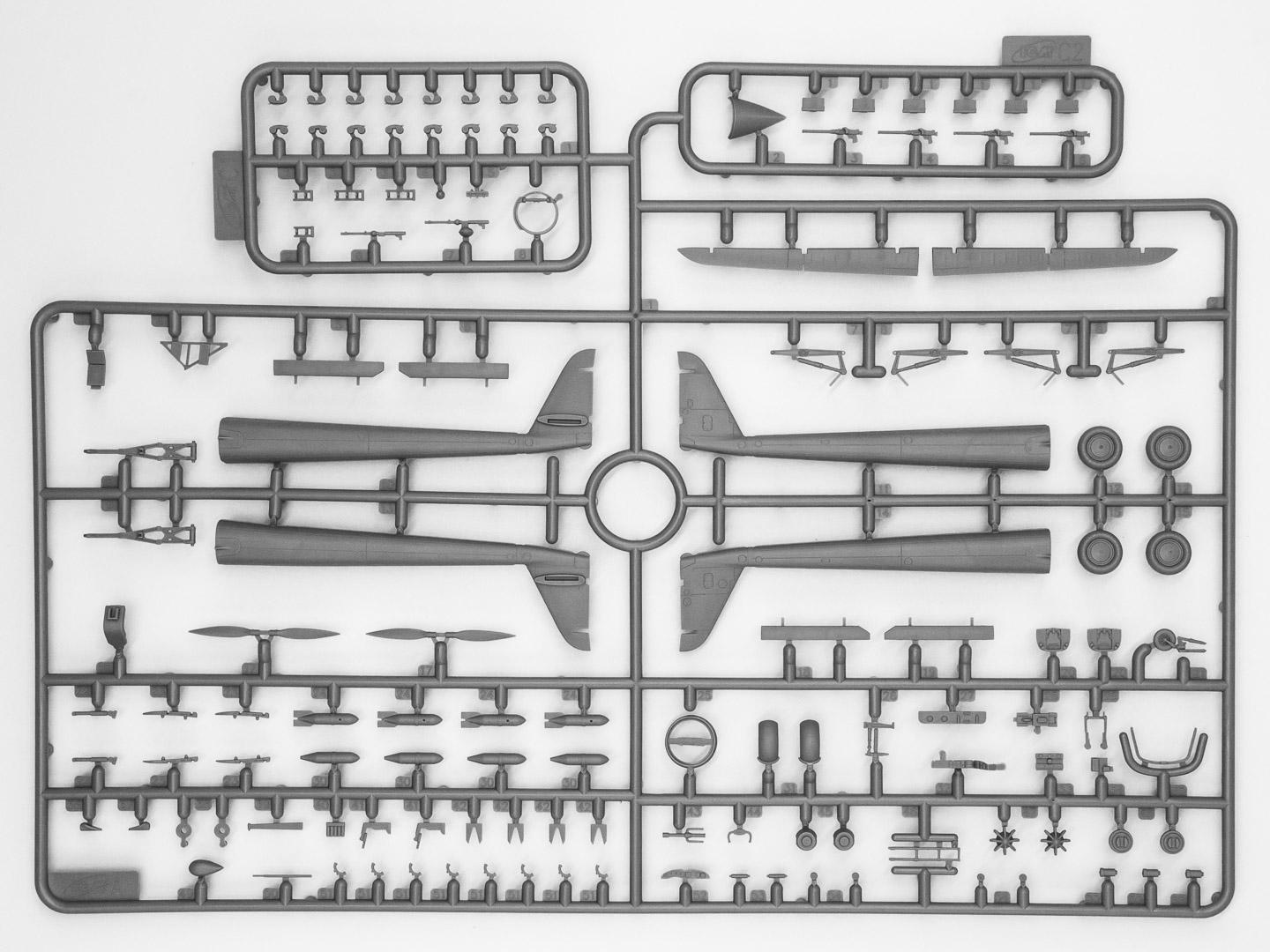 Сборная модель ICM Fw 189C/V-6 немецкий штурмовик (72290) - фото 6