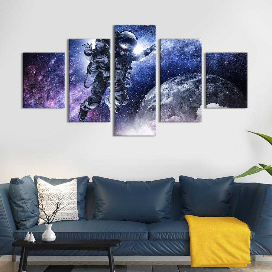 Модульная картина из 5 частей Невероятный полёт астронавта 187x94 см (524-52)