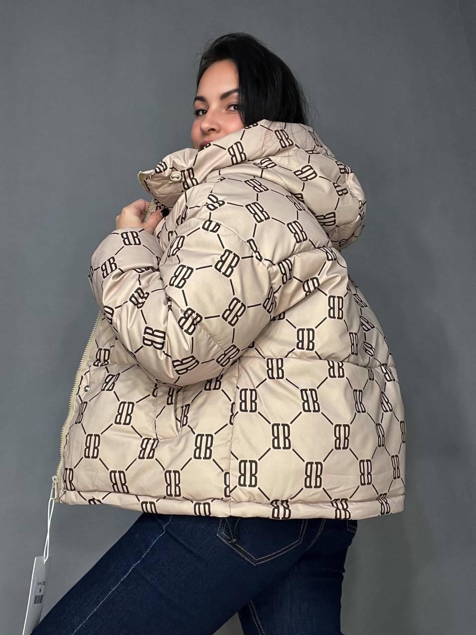 Куртка женская оверсайз демисезонная HAIZIYUAN 192 с капюшоном с узором L Капучино (3258) - фото 7 Куртка женская оверсайз демисезонная HAIZIYUAN 192 с капюшоном с узором L Капучино (3258) - фото 7