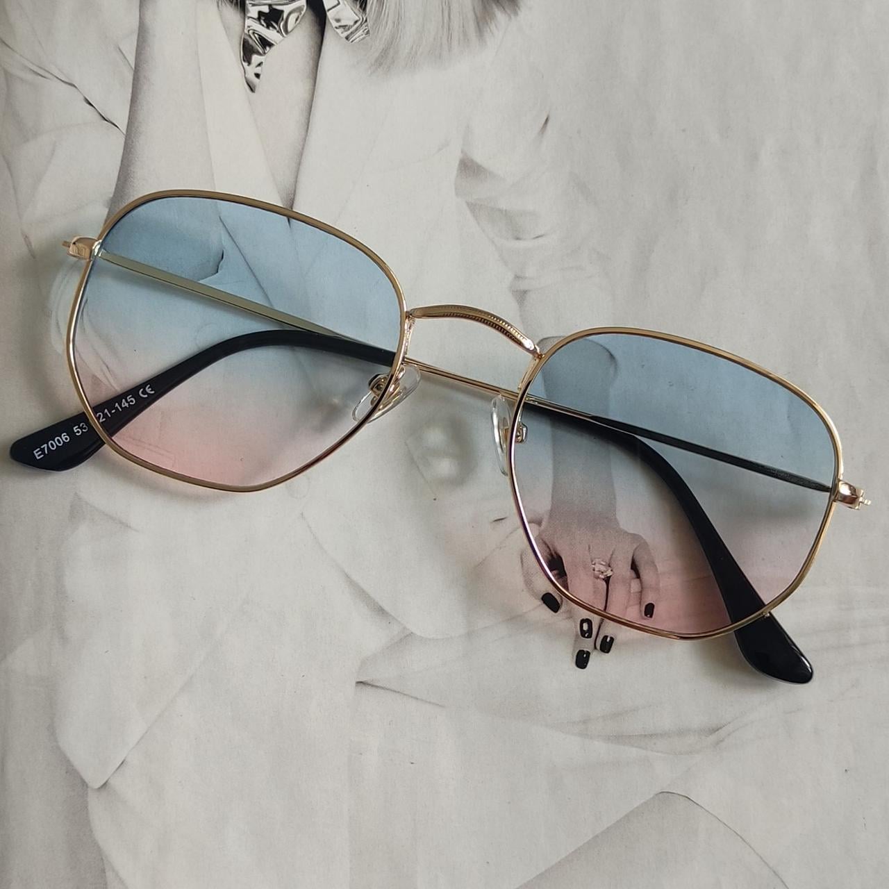 Солнцезащитные очки многоугольные Голубо-Розовый в золоте (7006)