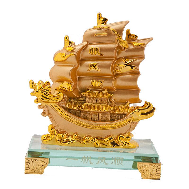 Корабль парусник 13х11,5х8 см Желтый (В4937)