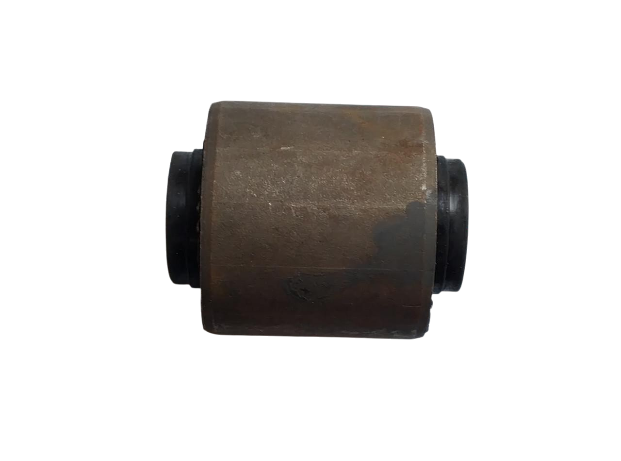 Сайленблок задней поперечной тяги AKITAKA 0101-453 TOYOTA RAV4 (3085963491) Сайленблок задней поперечной тяги AKITAKA 0101-453 TOYOTA RAV4 (3085963491)