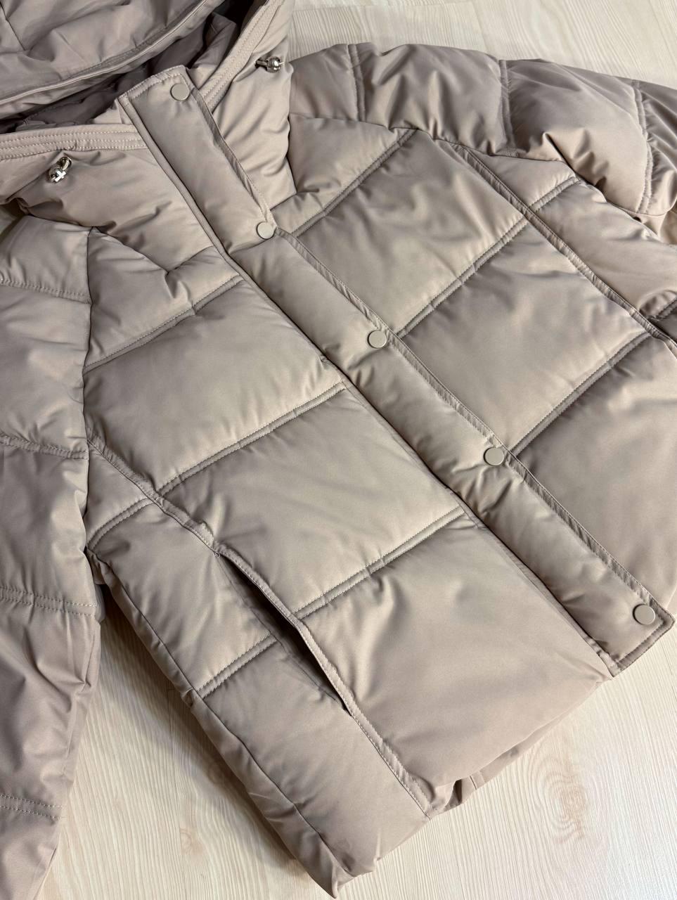 Куртка женская HAIZIYUAN 8589 средней длины с капюшоном XL Бежевый (4809) - фото 2