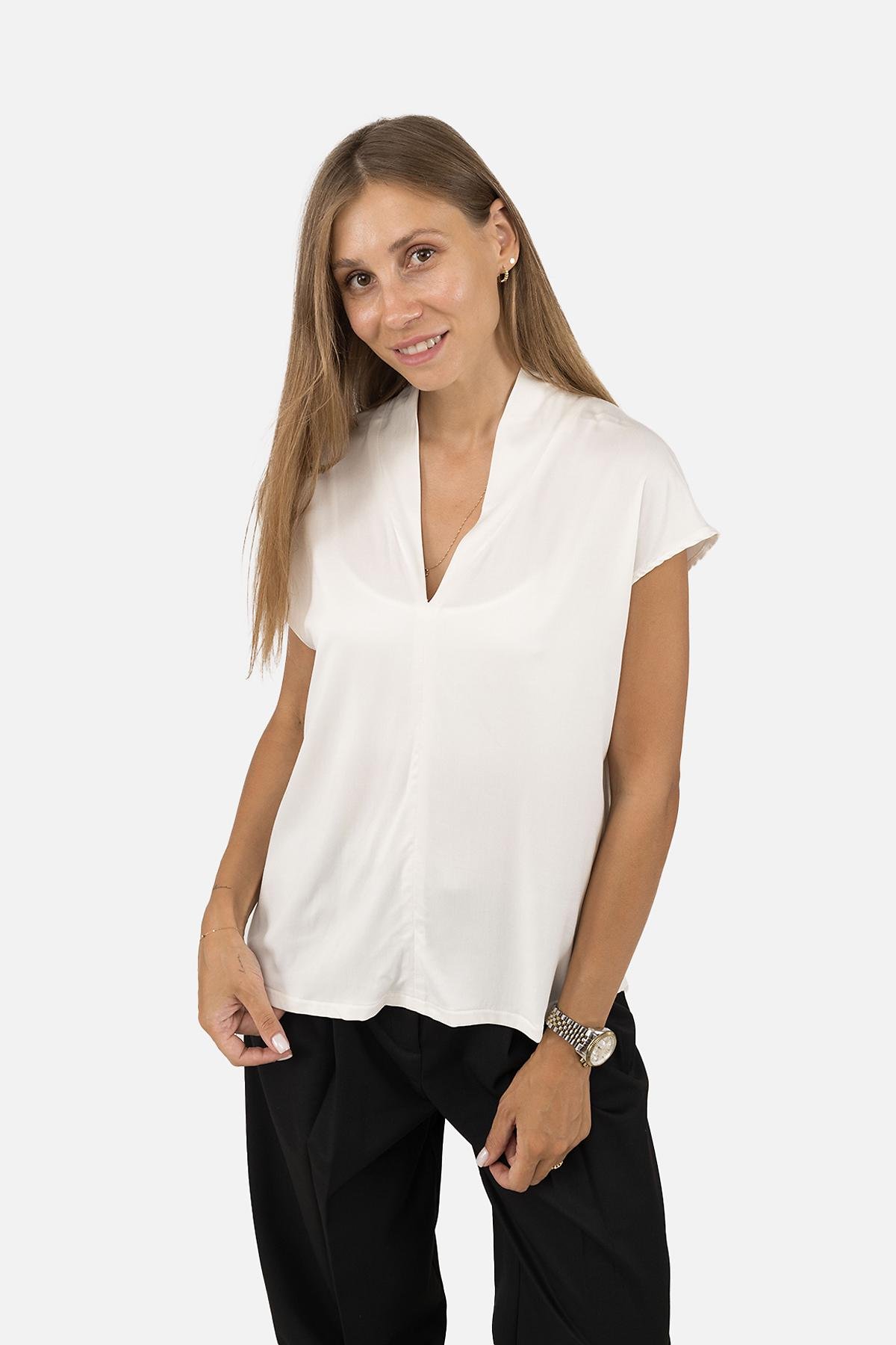 Блуза жіноча ЦБ-00255751 з коротким рукавом р. 44 Молочний (SKT001008131)