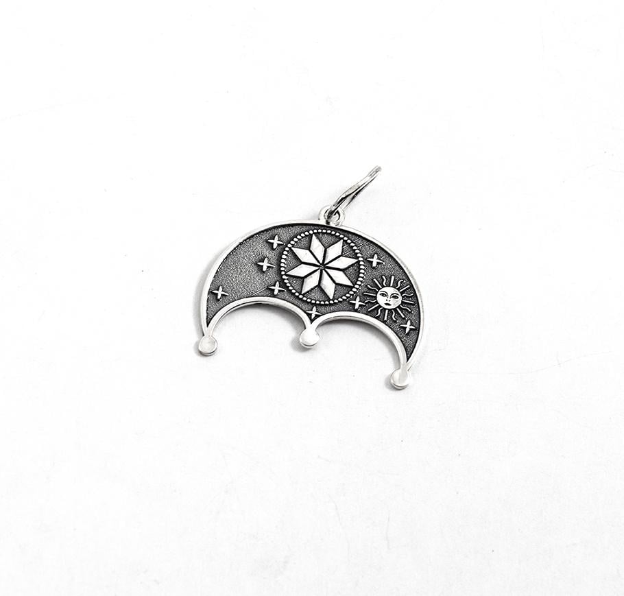 Кулон из серебра Maxi Silver 9642 Лунница с оберегом алатырь (89642)