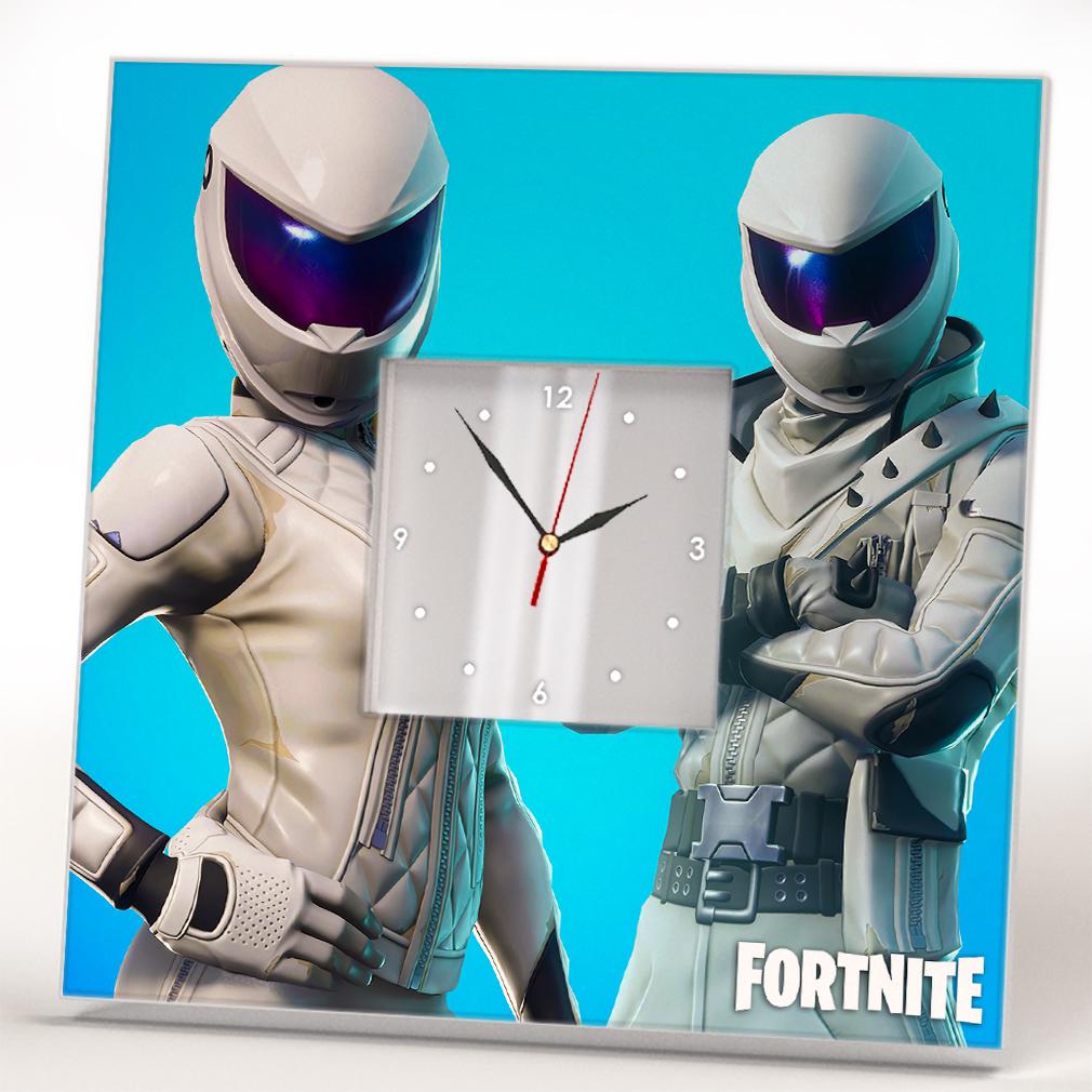 Часы Персонажи игры ''Fortnite'' 260x260 мм (C04428)