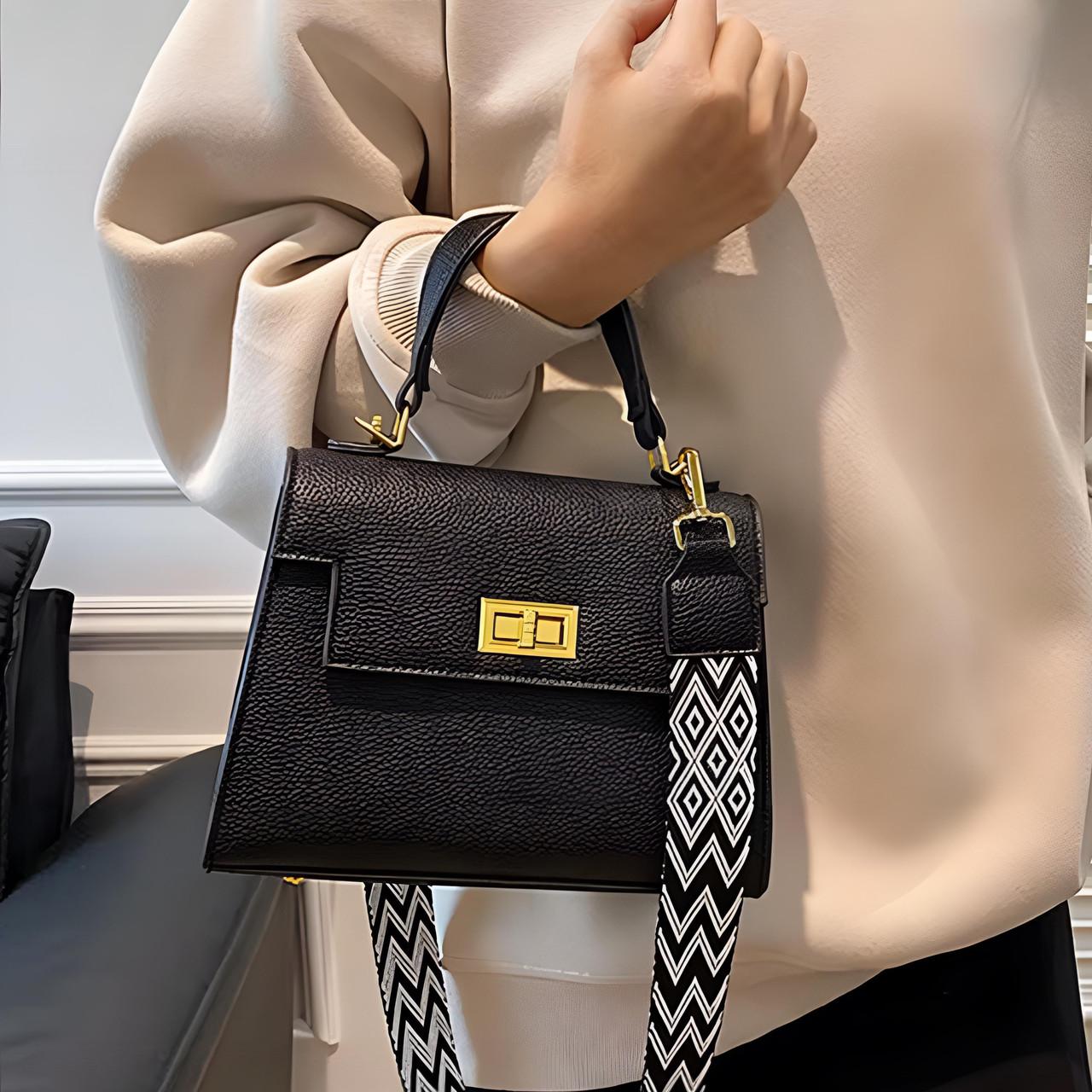 Жіноча сумка Lorian з регульованим плечовим ременем з одним відділенням Чорний (LR 2213 BK) - фото 2 Жіноча сумка Lorian з регульованим плечовим ременем з одним відділенням Чорний (LR 2213 BK) - фото 2