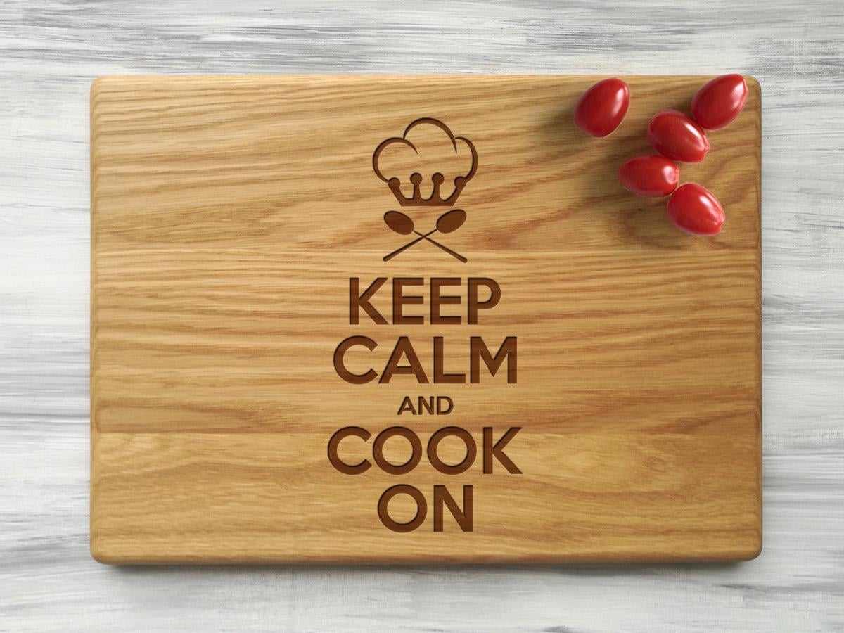 Разделочная доска WoodPresentStudio “Keep Calm and Cook On” из дуба 20х30 см