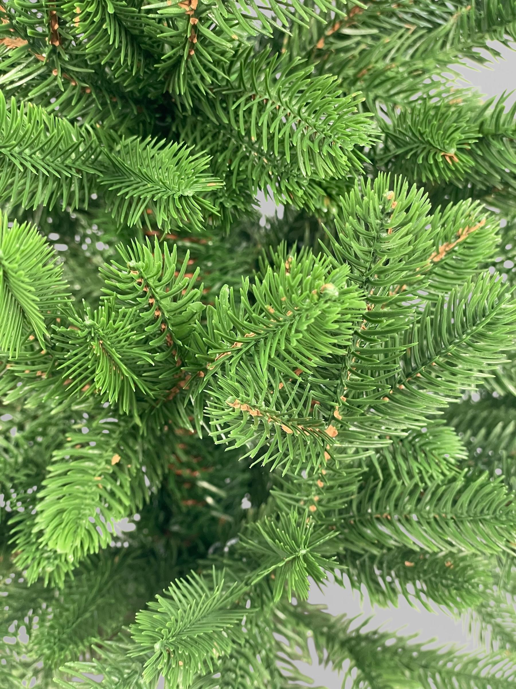 Искусственная елка литая Traditional в горшке 70 см Зеленый (Н01019) - фото 8 Искусственная елка литая Traditional в горшке 70 см Зеленый (Н01019) - фото 8