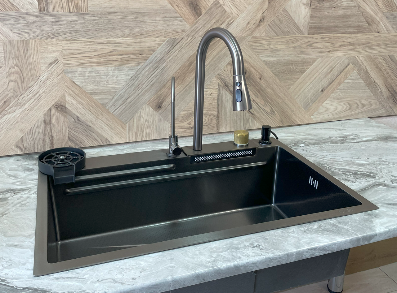 Кухонная мойка из нержавеющей стали Kroner Handmade SP7545HB Nano Black