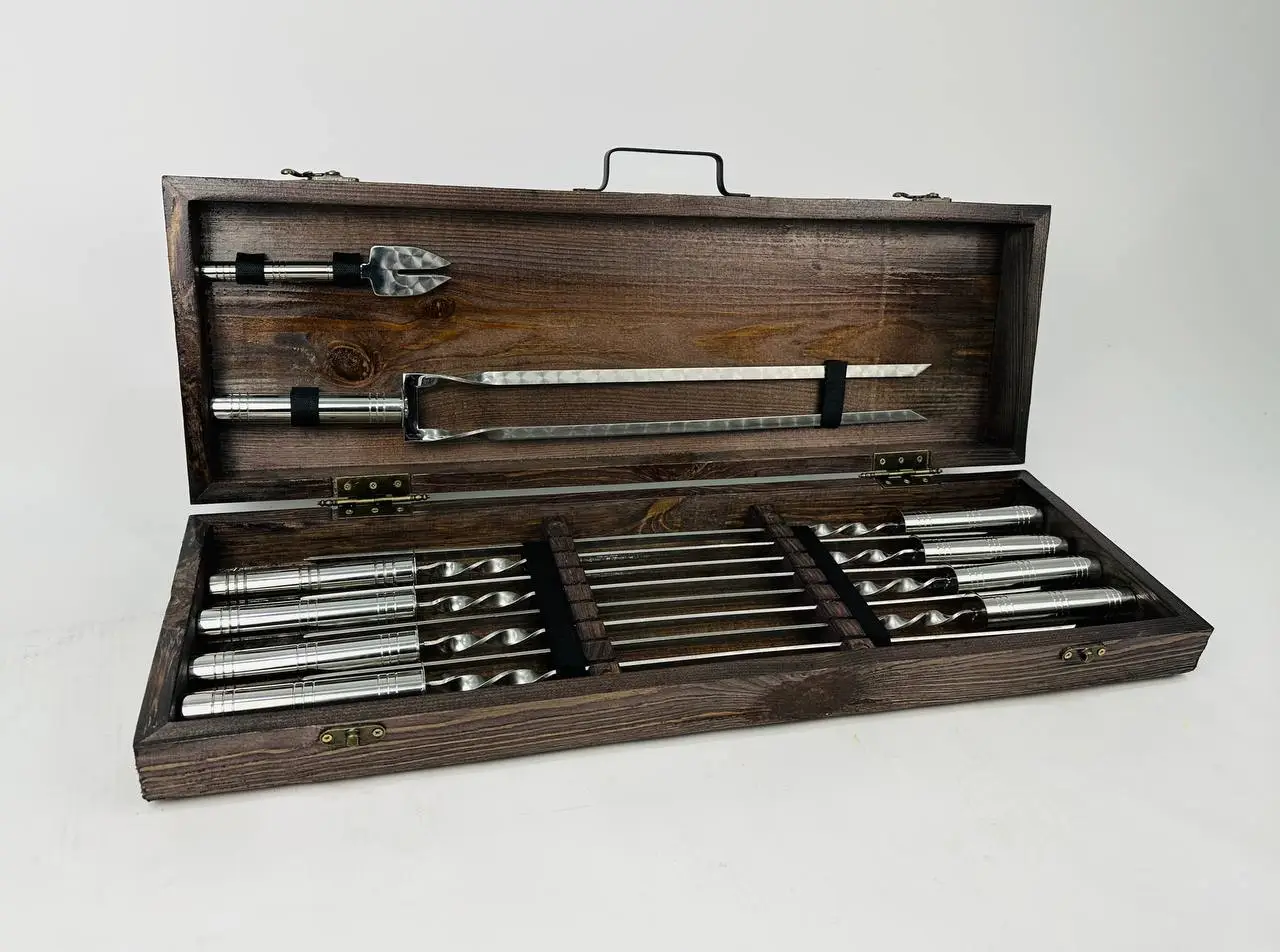 Набір шампурів у кейсі Срібло середній дерев'яний з нержавіючої сталі (2-10-KS-7611) - фото 4 Набір шампурів у кейсі Срібло середній дерев'яний з нержавіючої сталі (2-10-KS-7611) - фото 4