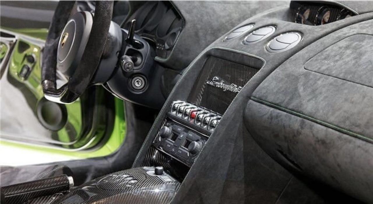 Алькантара самоклейна для салону авто 100x150 см Темно-сірий (2809470364) - фото 9 Алькантара самоклейна для салону авто 100x150 см Темно-сірий (2809470364) - фото 9