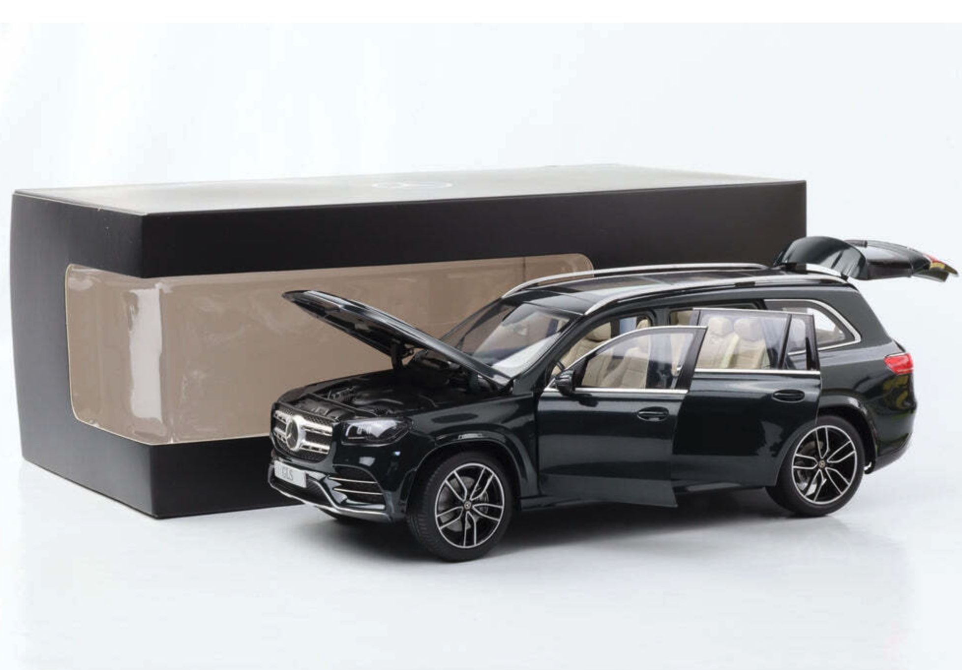ᐉ Модель автомобиля 1:18 Mercedes-Benz GLS X167 Black/Green