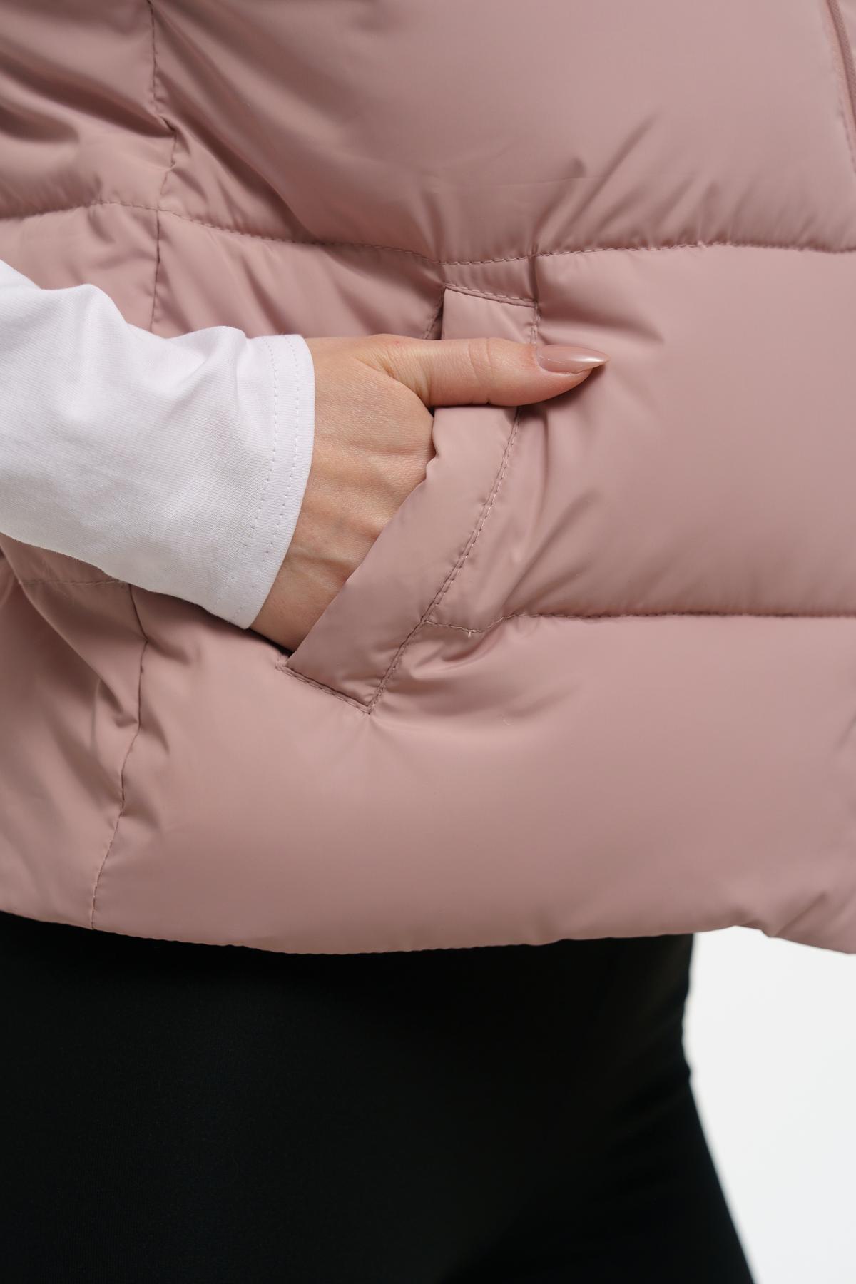 Жилетка жіноча укорочена Intruder Lola з утепленням M-L Пудровий (1343916509/4/2) - фото 3 Жилетка жіноча укорочена Intruder Lola з утепленням M-L Пудровий (1343916509/4/2) - фото 3