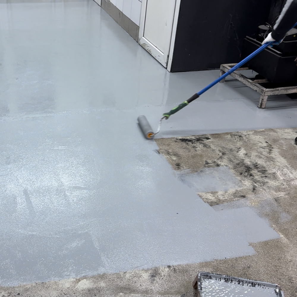 Фарба епоксидна для бетонної підлоги Teknobond 600 5 кг Світло-сіра RAL 7001 (TB60070015) - фото 3