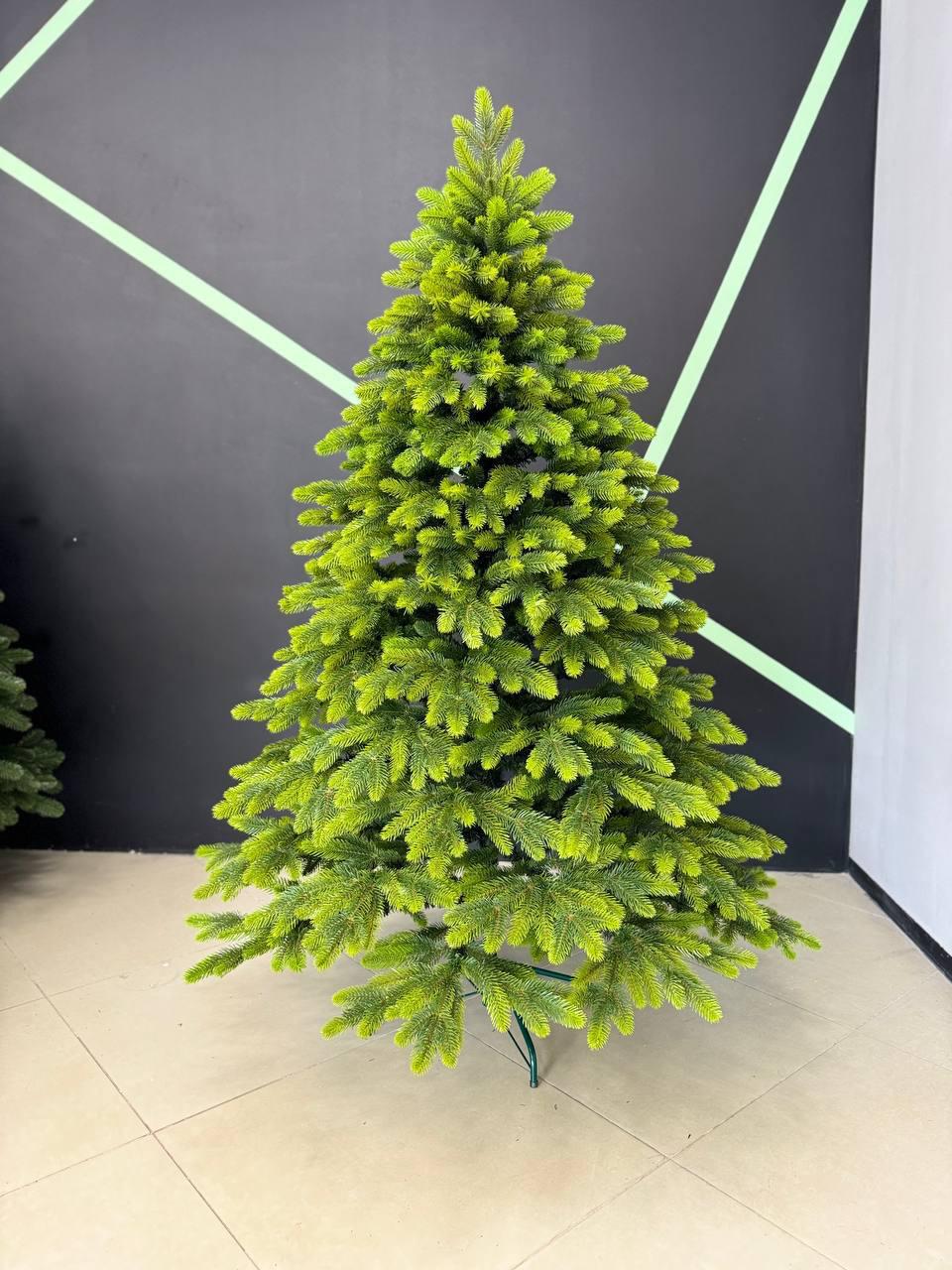 Искусственная елка литая Royal Green 2,1 м с салатовыми кончиками Зеленый (YLN3076) Искусственная елка литая Royal Green 2,1 м с салатовыми кончиками Зеленый (YLN3076)