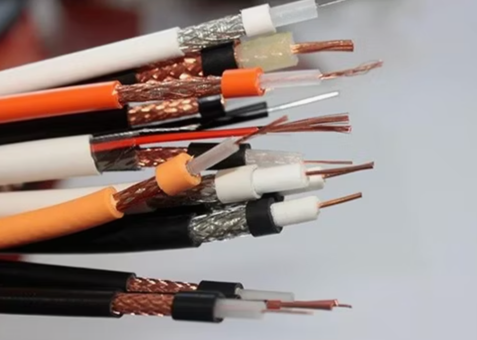 Кабель коаксиальный Ultra Flex ELL-240-UF 50 Ом низкопотеряемый до 1 ГГц с медным покрытием ПВХ Ø6,1 мм (000049294) - фото 10 Кабель коаксиальный Ultra Flex ELL-240-UF 50 Ом низкопотеряемый до 1 ГГц с медным покрытием ПВХ Ø6,1 мм (000049294) - фото 10