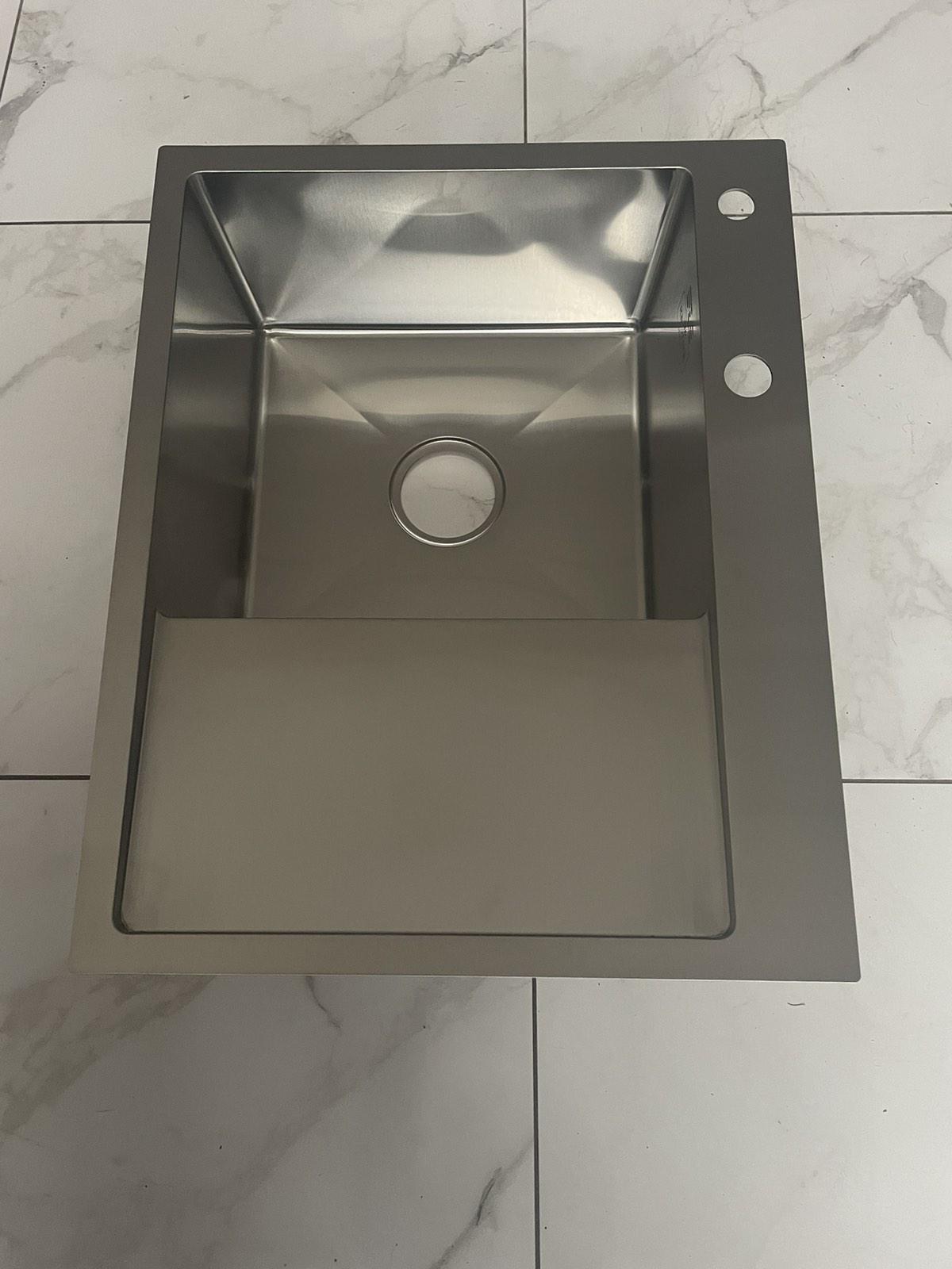 Мийка Kroner-6350LHM 3,0/1,0 мм ліва Сірий/змішувач-кран з гнучким виливом Kroner Küche-C031BLK - фото 2