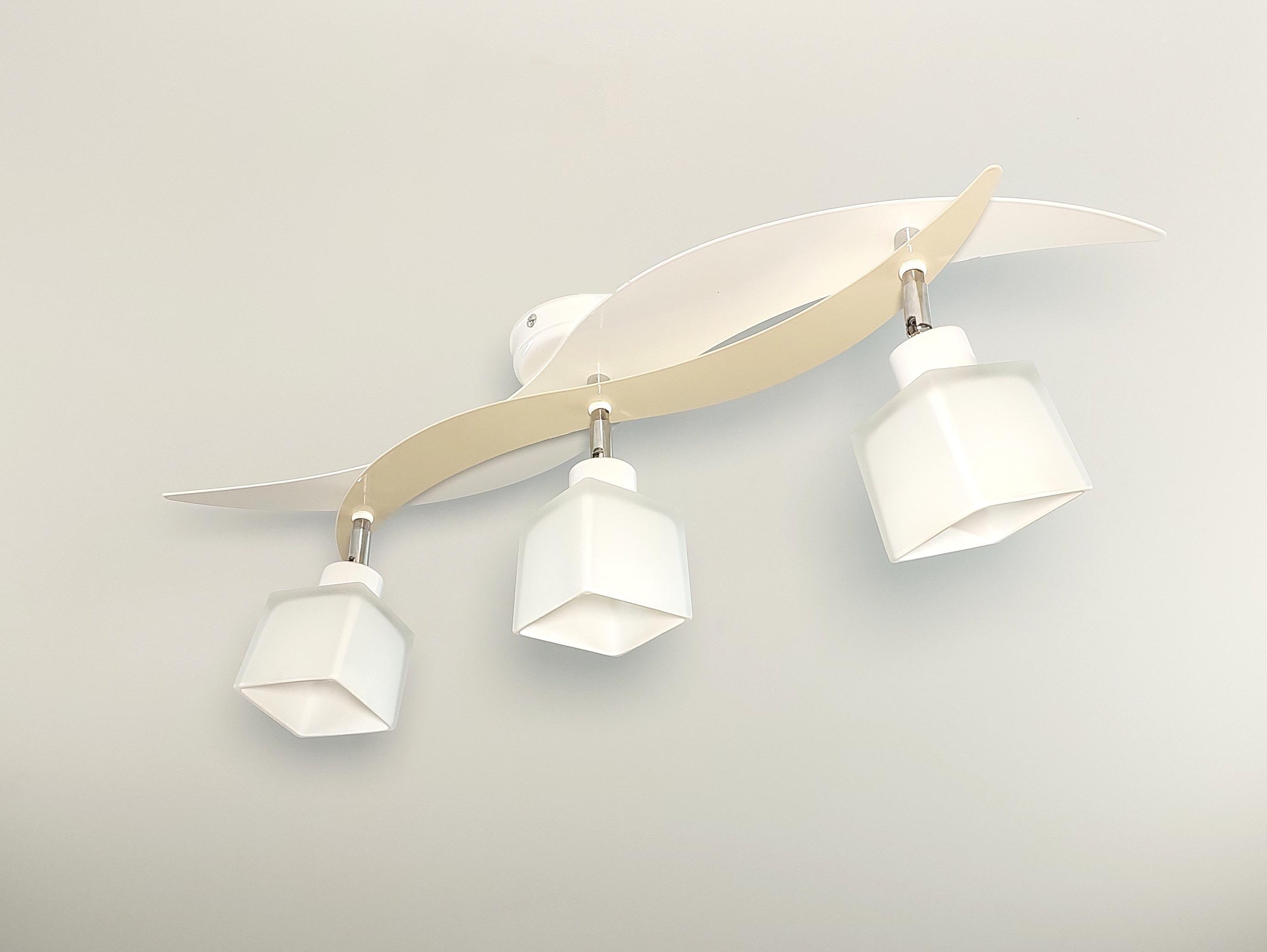 Люстра потолочная 8008/3 на три поворотных плафона металлическая Белый/Бежевый - фото 2