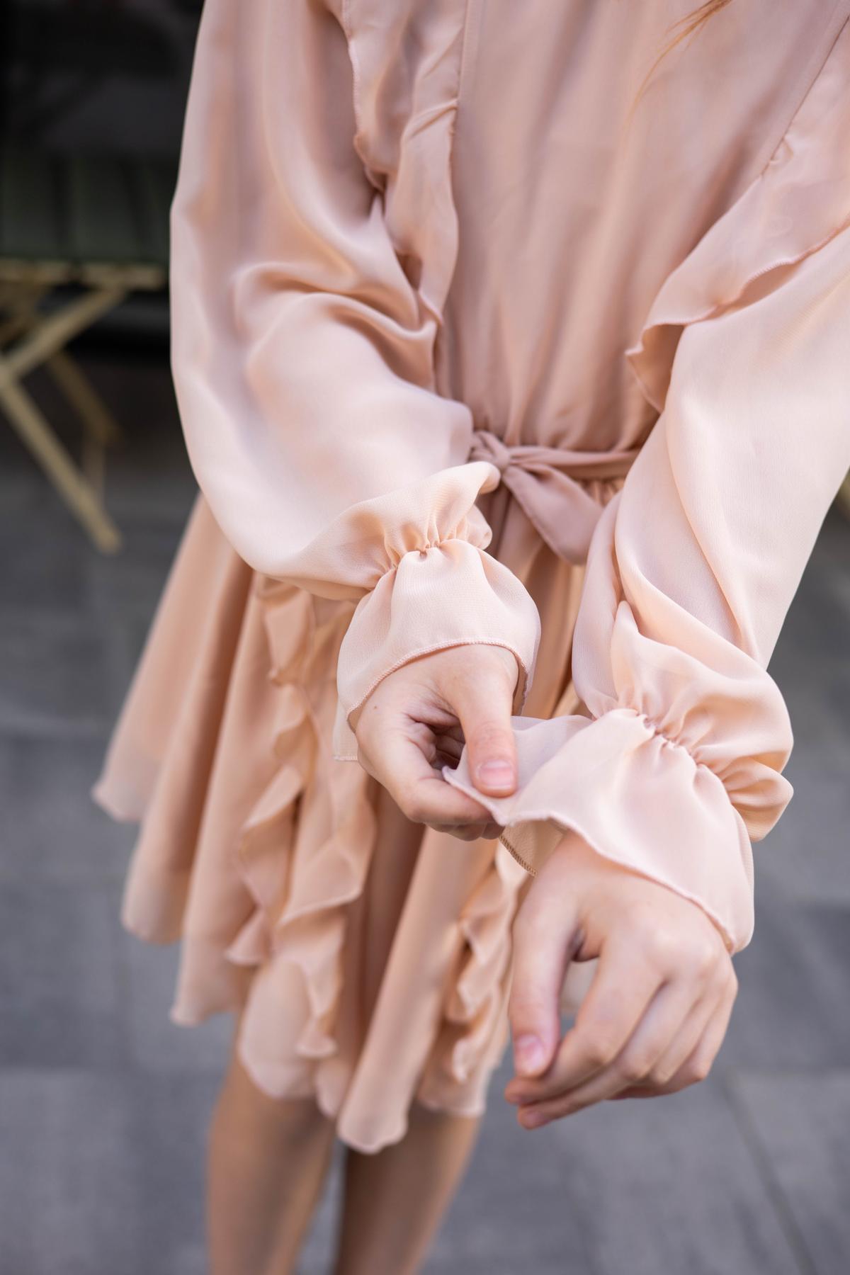 Сукня шифонова підліткова IRmAS 1265 146 см Бежевий - фото 11 Сукня шифонова підліткова IRmAS 1265 146 см Бежевий - фото 11