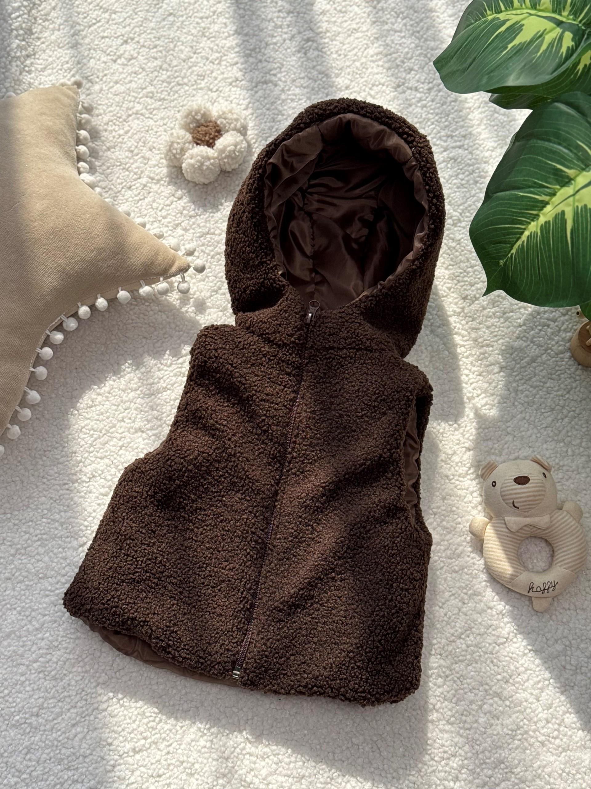 Жилетка дитяча Teddy 116 см Шоколадний (36713230) Жилетка дитяча Teddy 116 см Шоколадний (36713230)