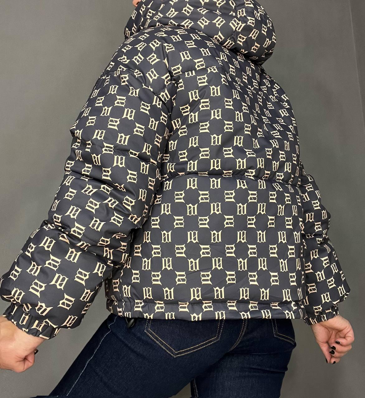 Куртка женская оверсайз демисезонная HAIZIYUAN 192 с капюшоном с узором L Графитовый (3267) - фото 9 Куртка женская оверсайз демисезонная HAIZIYUAN 192 с капюшоном с узором L Графитовый (3267) - фото 9