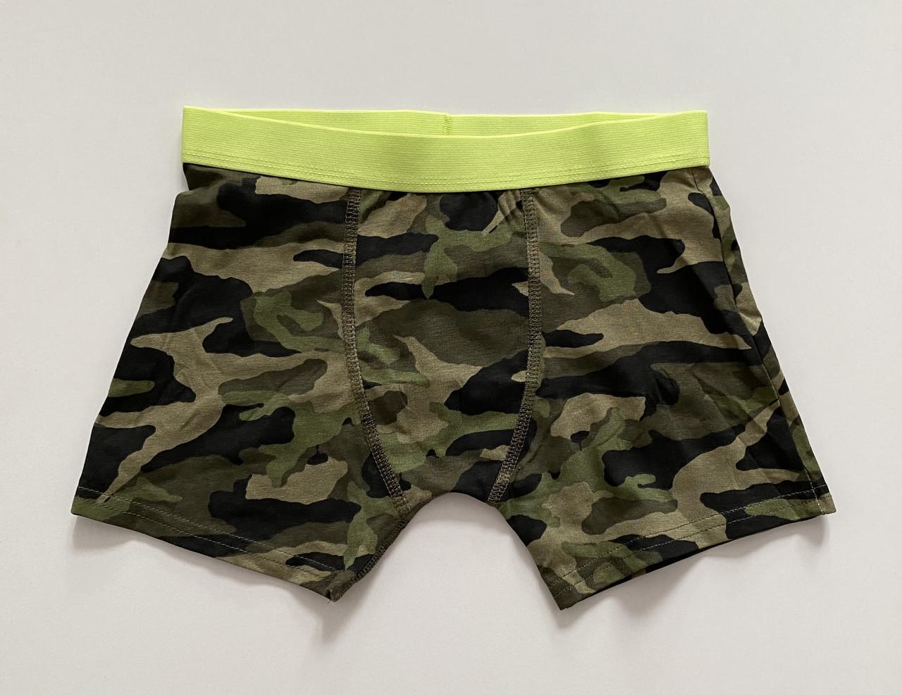 Труси-боксери на хлопчика на резинці з принтом камуфляж Primark 128 см на 7-8 років Чорний/Зелений (2620394372)